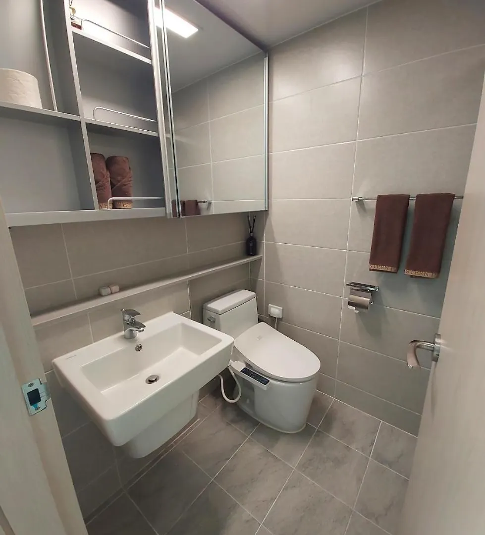 Songdo Halla Westernpark-Seaviewroom Hotel-바다전망 Incheon 4*,