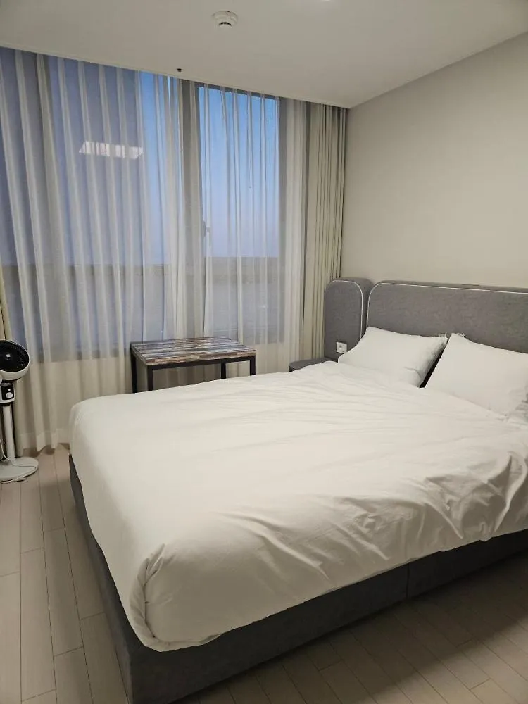 Songdo Halla Westernpark-Seaviewroom Hotel-바다전망 インチョン広域市 4*,