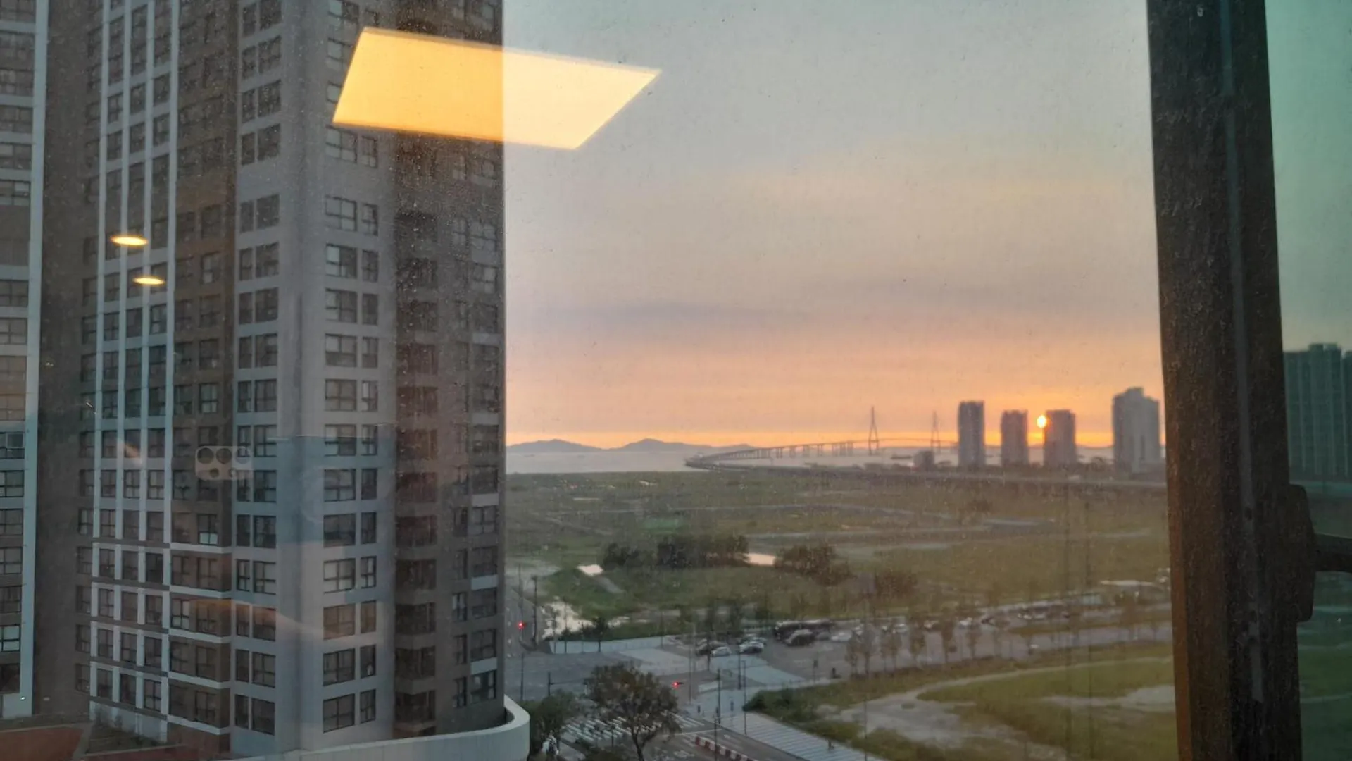 Songdo Halla Westernpark-Seaviewroom Hotel-바다전망 Incheon South Korea