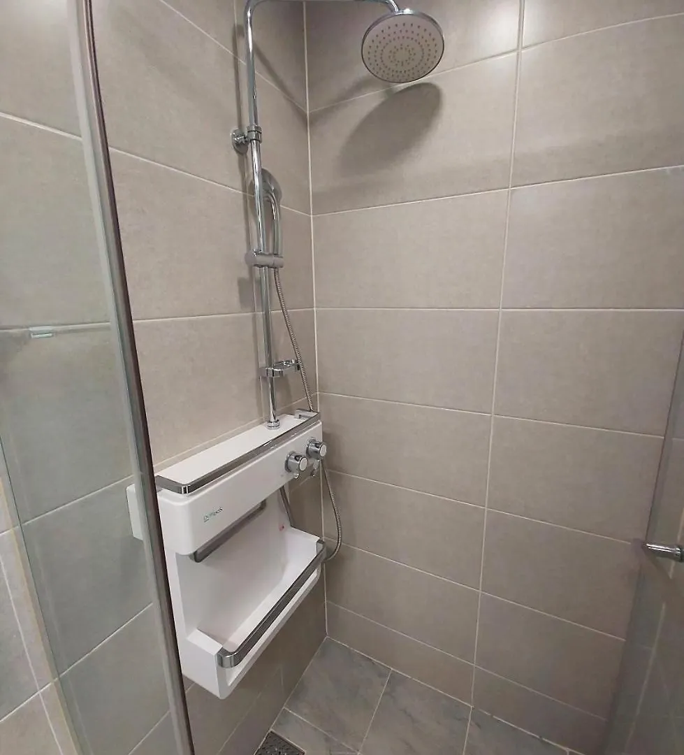 Songdo Halla Westernpark-Seaviewroom Hotel-바다전망 Incheon Hotel